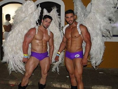 Depila&ccedil;&atilde;o em sauna gay sp.